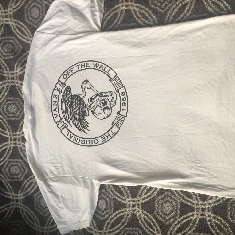 Vans "OFF THE WALL" Graphic Tee